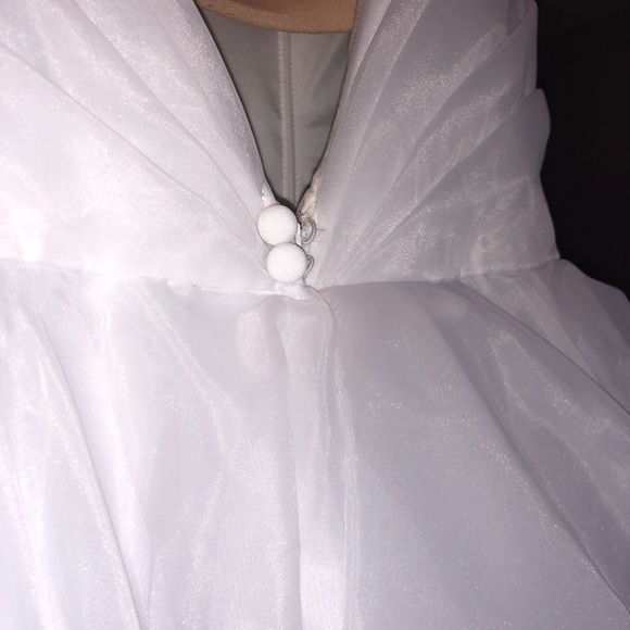 Wedding dress - Picture 5 of 8